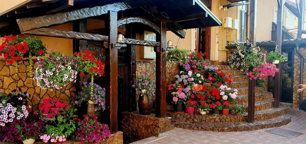 Casa Domneasca Rarau Hotel Campulung Moldovenesc Exterior photo